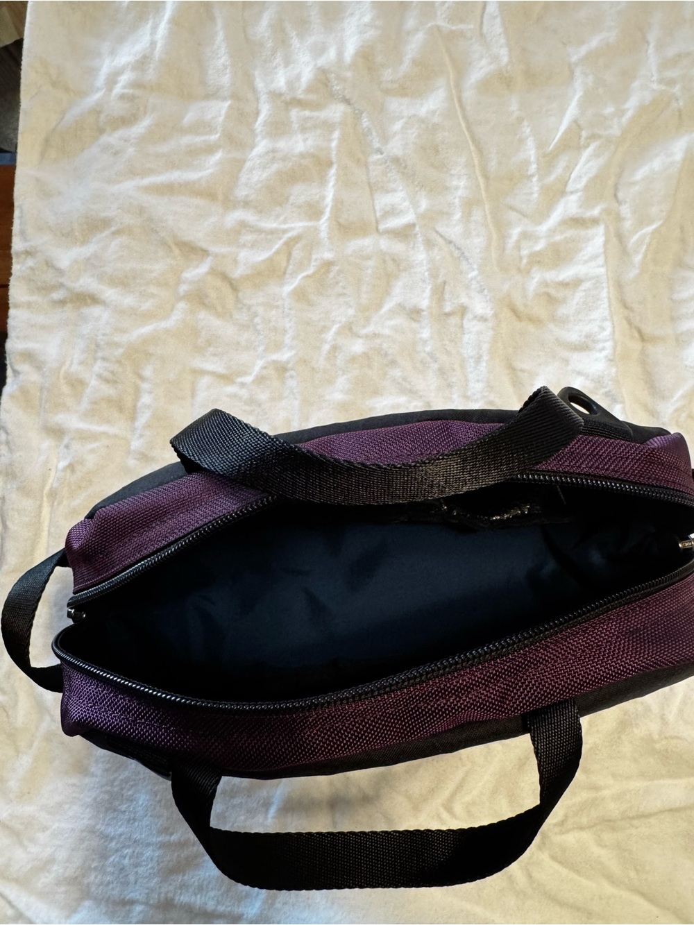 Tom Bihn Large Mystery Grab Bag - Black XPac and Aubergine ballistic nylon - Picture 3 of 6